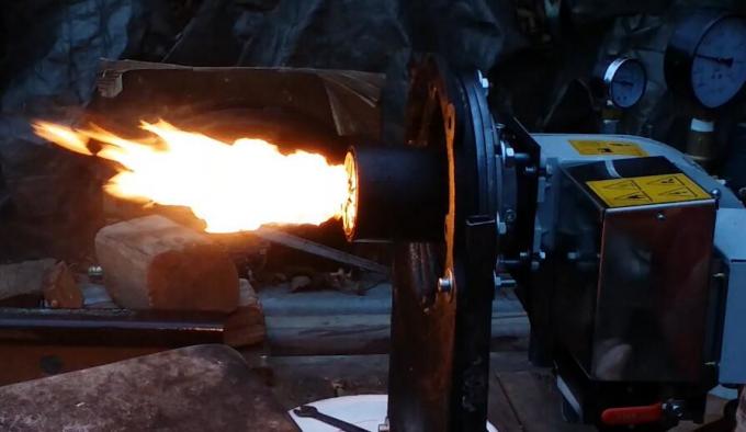 120000 Btu/h brûleur à huile diesel 430 X 450 X 290 Millimètres Résistance à la chaleur 0